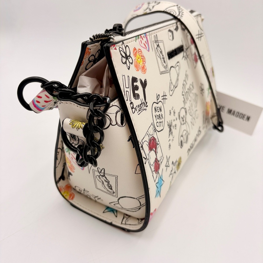 Steve Madden Graffiti Print BLEXI Crossbody Bag White Black Chain Strap Top Zip - Picture 4 of 12